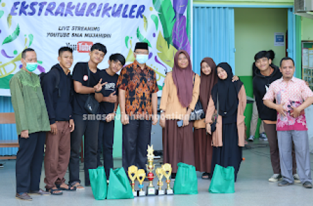 PARADE EKSTRAKURIKER DAN PENUTUPAN CLASSMEETING SEMESTER GANJIL 2021/2022