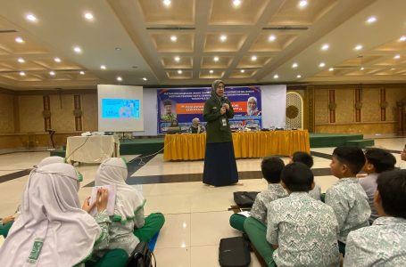 IKOMG SD Mujahidin Berikan Motivasi Training Untuk 197 Murid Kelas VI